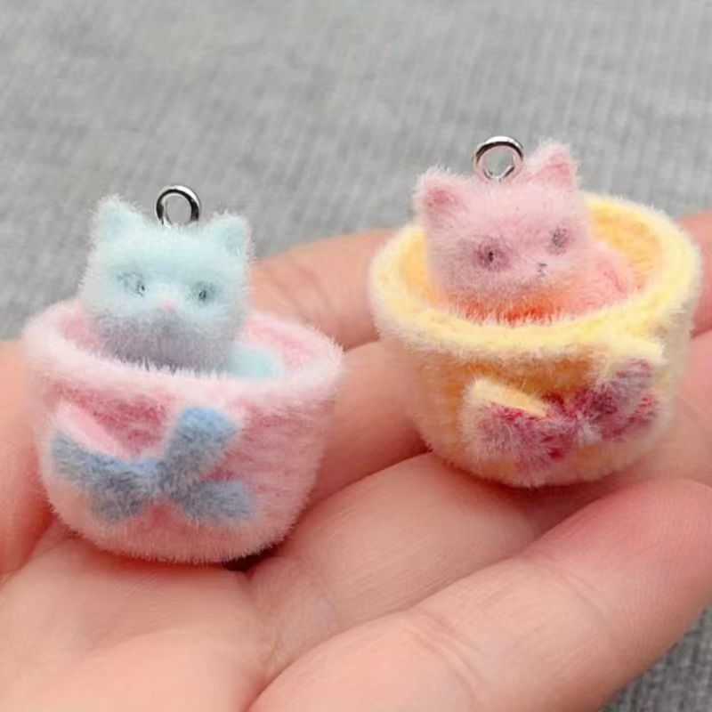 4個入り3Dぬいぐるみ樹脂製猫ペンダント、DIYジュエリー製 - Gaming Accessories Gifts のレビューと価格